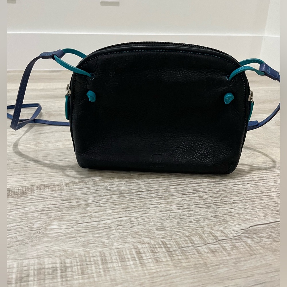 RARE MYWALIT Rio Small Zip Top Black Pace handbag RARE leather Crossbody